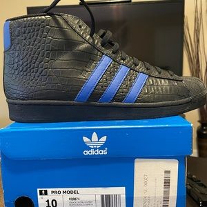 Adidas Pro Model Men’s Size 10 BRAND NEW!!!